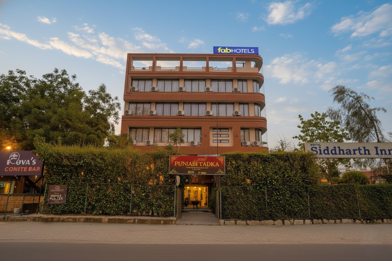 FabHotel Siddharth Inn - Nr. Siddharth Bunglows