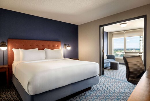 Wyndham Fallsview Hotel