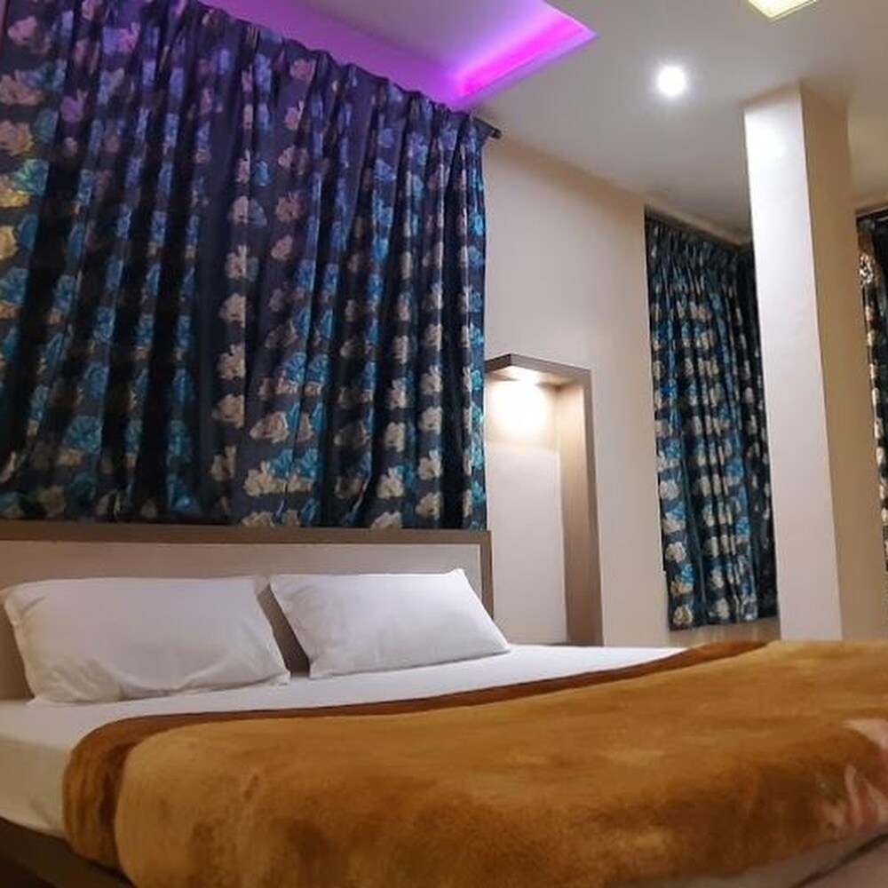 Rahi Lodging