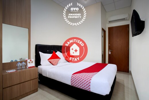 Hotel O Sarkawi Residence