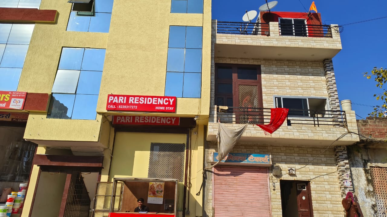 Hotel Pari Residency