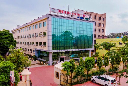 Bodhgaya Regency Hotel - 600 Metre from Mahabodhi Temple