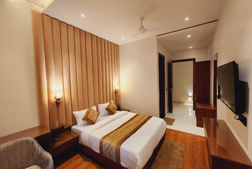 SHEHNAI HOTEL AND BANQUET