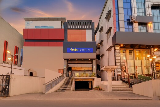 FabHotel White Ridge Chaitanyapuri - Chaitanyapuri Metro, Dilsukhnagar