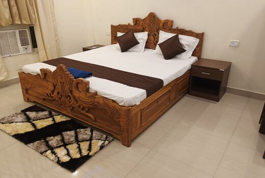 MRIDHA HOME STAY