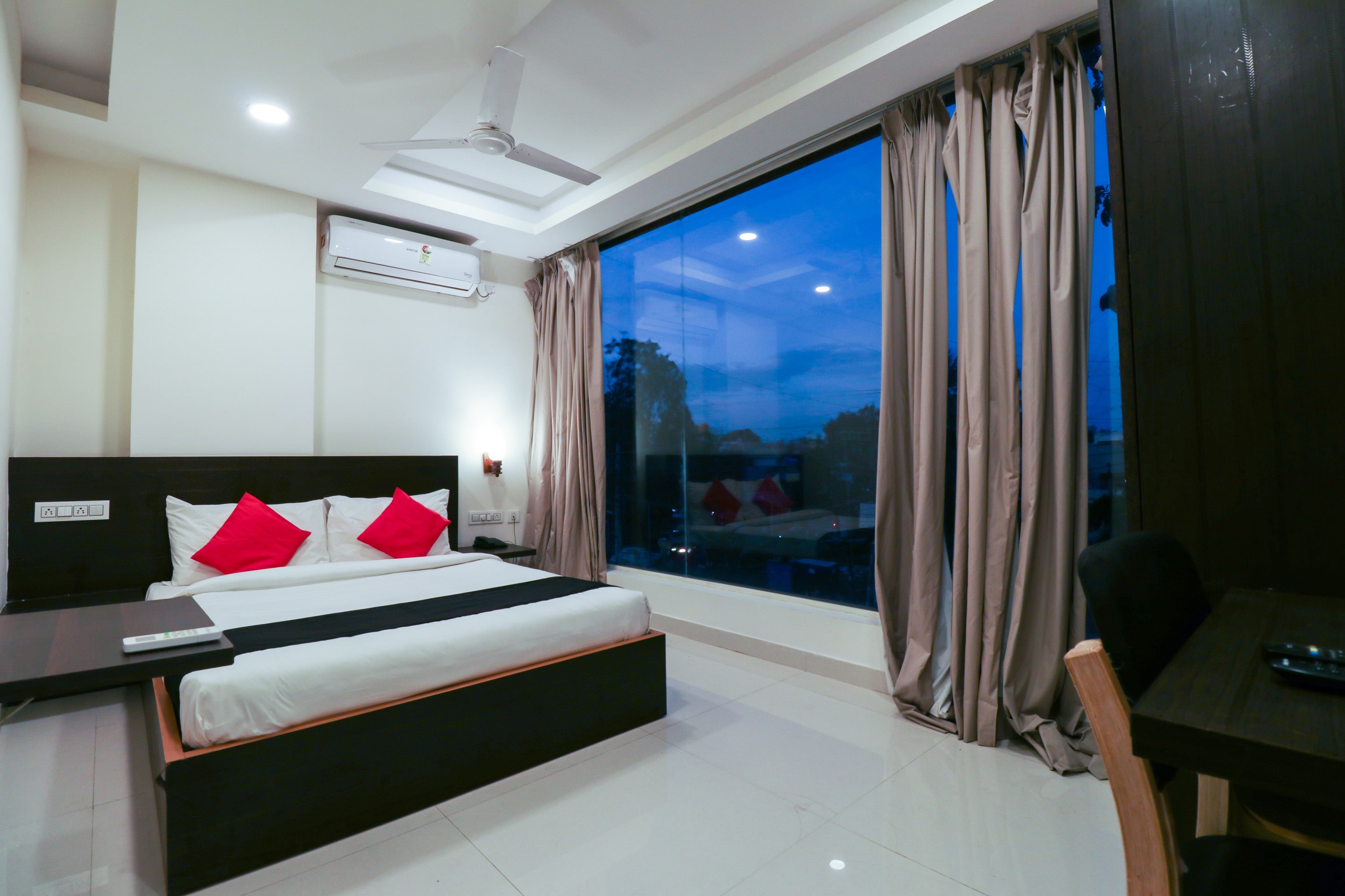 Capital O GN Suites