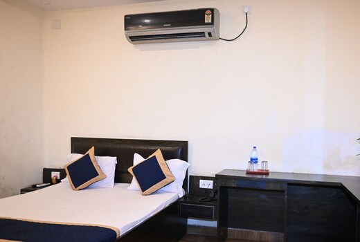 Hotel Days Inn