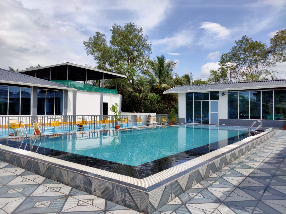 Canal Touch Resort