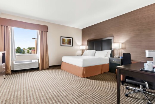 Best Western Plus Fergus Hotel