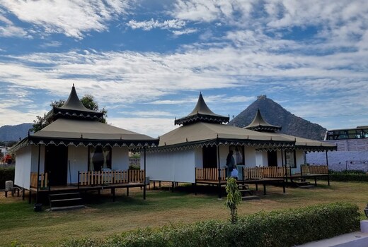 The Glorious Hills Resort Pushkar