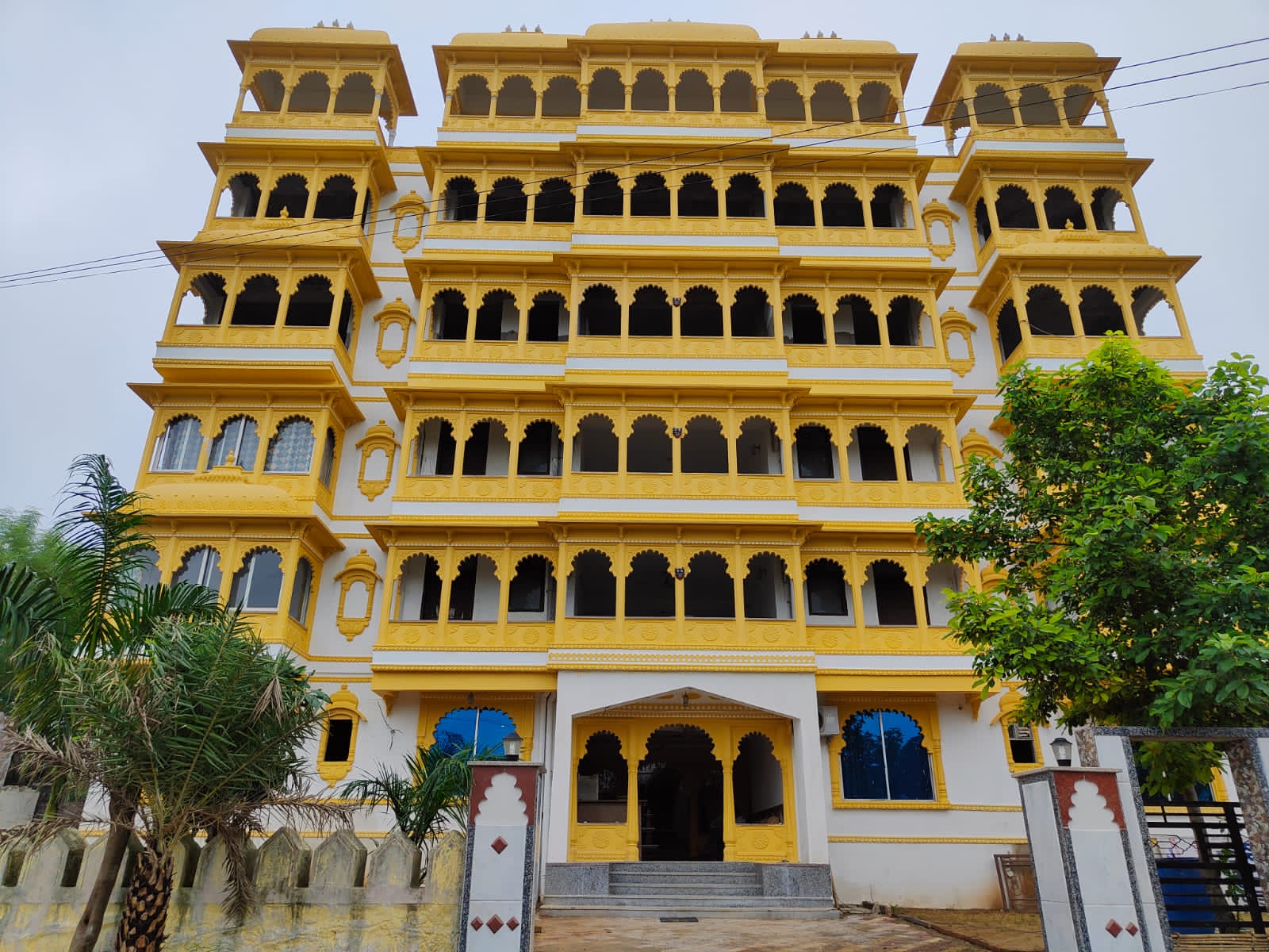 Hotel Brahma paradise (A heritage haveli )