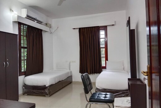 Paradise Saravana Beach House