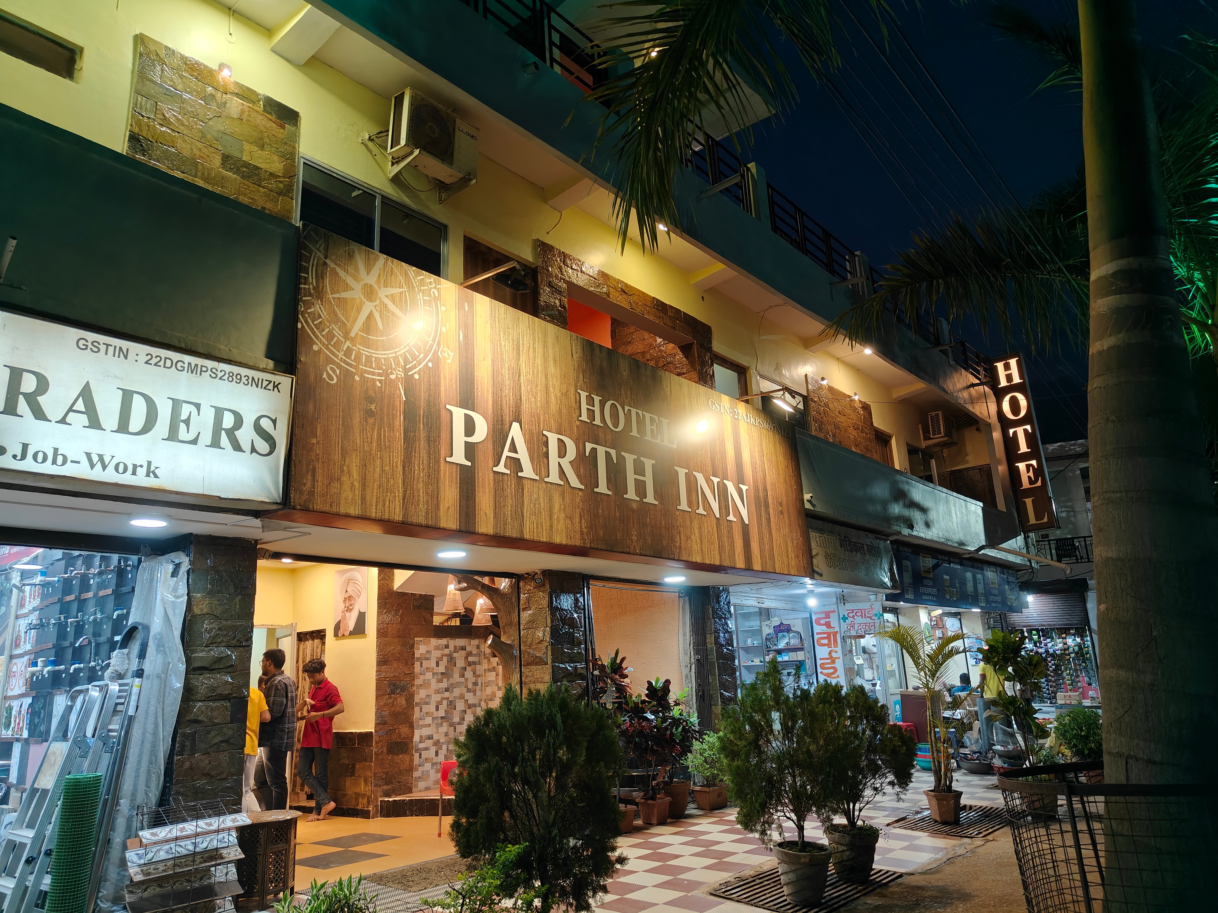 Hotel Parth Inn