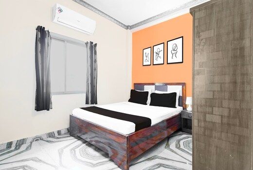 Hotel O Jagannatha Temple Paschim Dwar