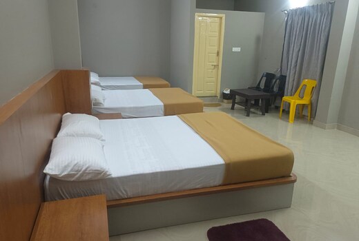 Ratna residency