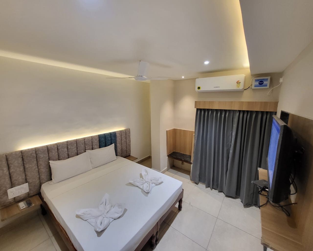 HOTEL SAI SUDHA EXECUTIVE