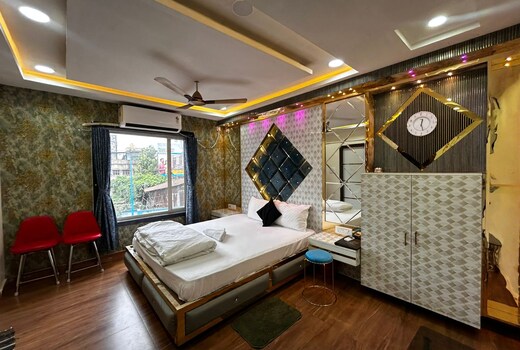Hotel Runway