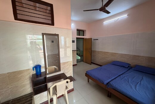 Maheswari Lodge