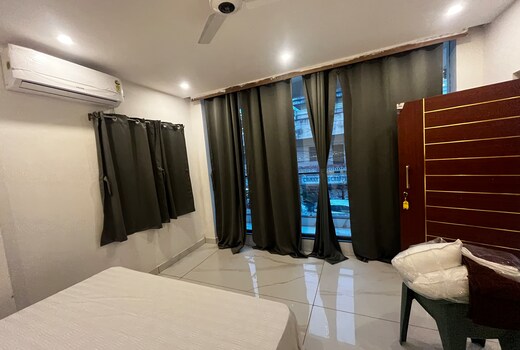 HOTEL SVR GRAND
