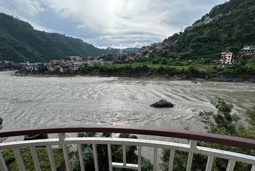 Dhruv Hotel