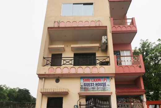 SHRI LAXMI PAYING GUEST HOUSE
