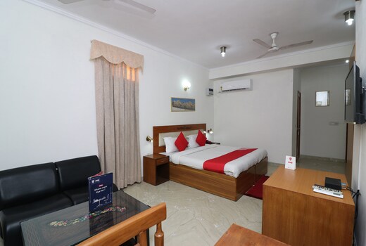 Hotel O The Primero