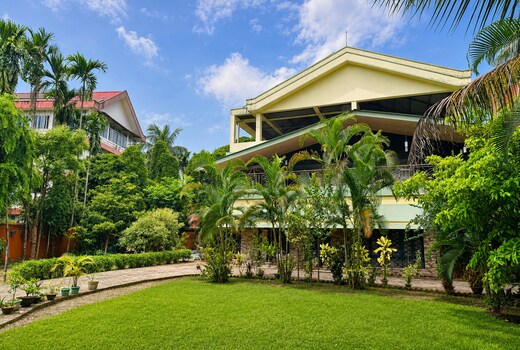 Cozy 1 BHK apartment with large balcony