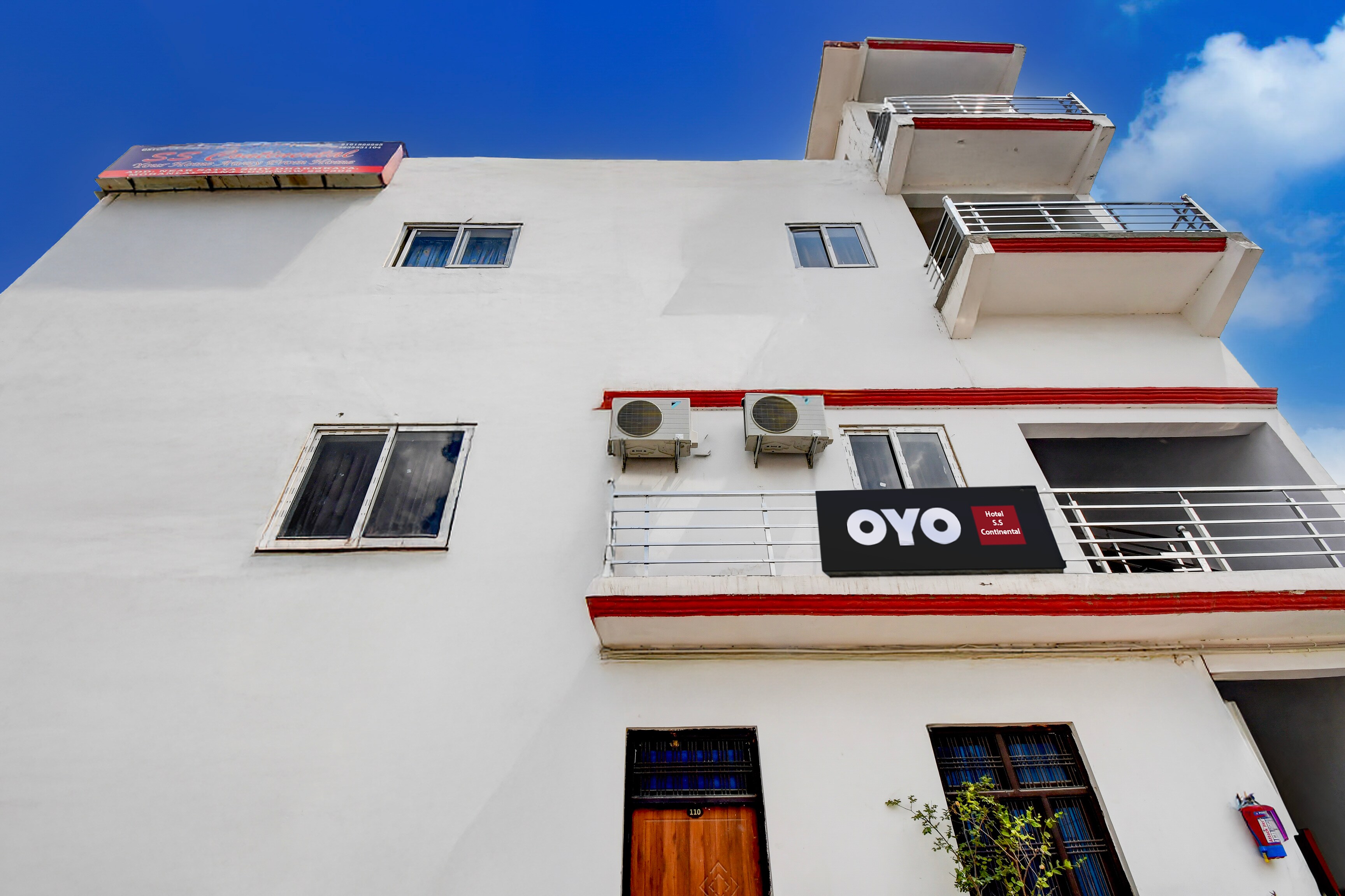 Hotel O S.S Continental