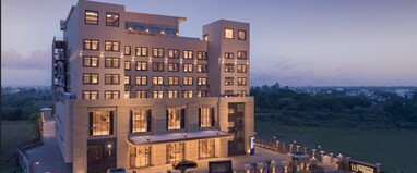 Essentia Luxury Hotel and Convention, Nagpur
