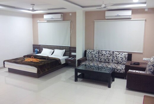 Hotel Shree Palace.