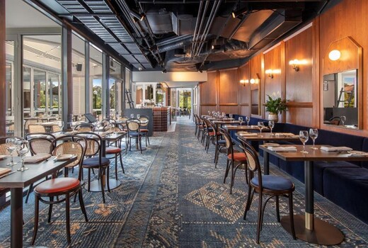 Amora Herencia Riverwalk Melbourne