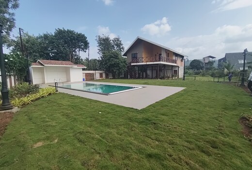 Lake View | Entire 3 BHK Villa