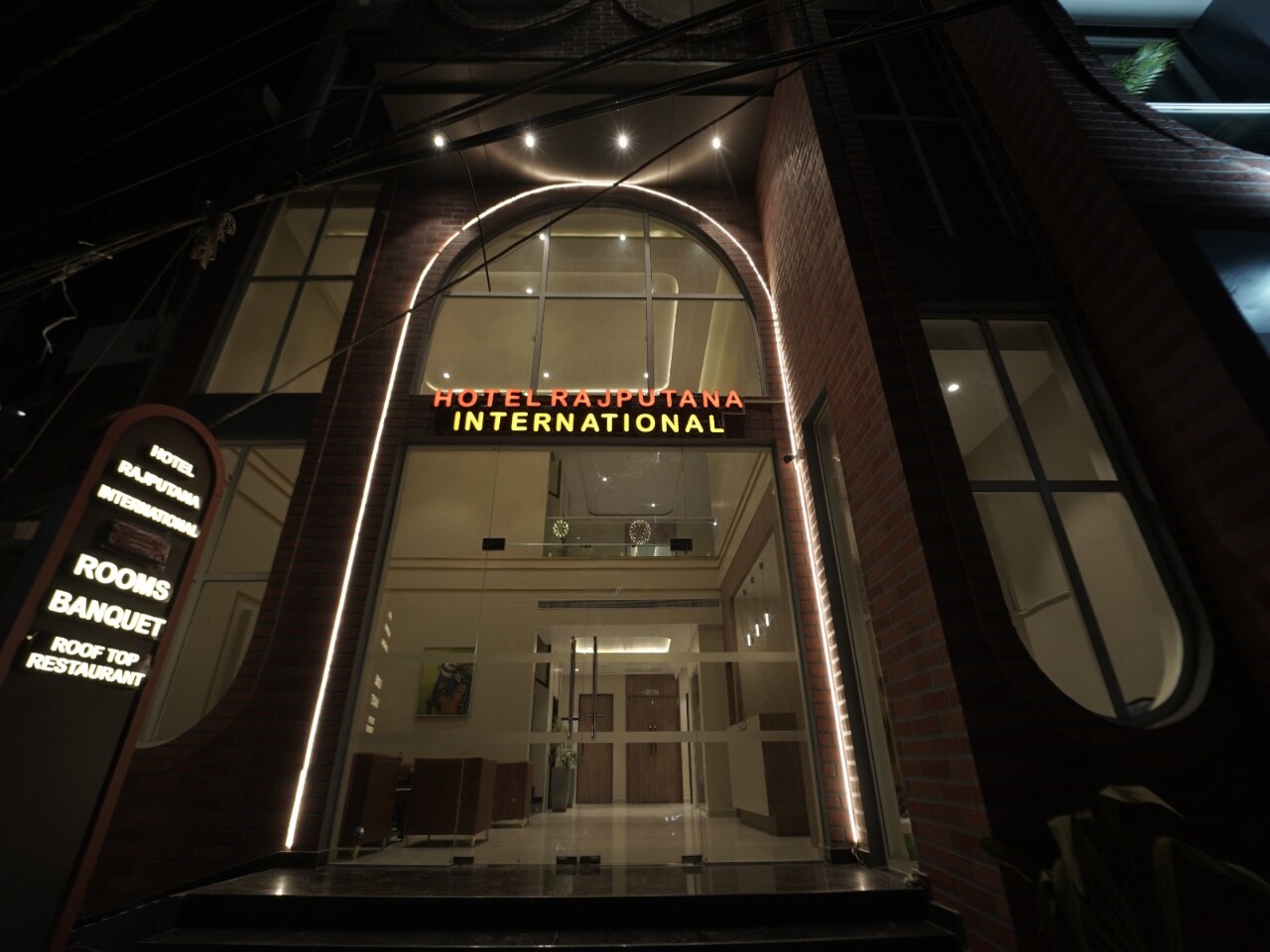 Hotel Rajputana International