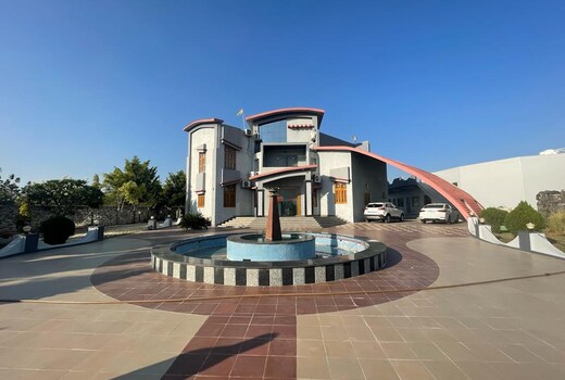 White Rose Villa & Resort