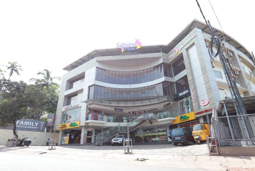 Sahara Suites
