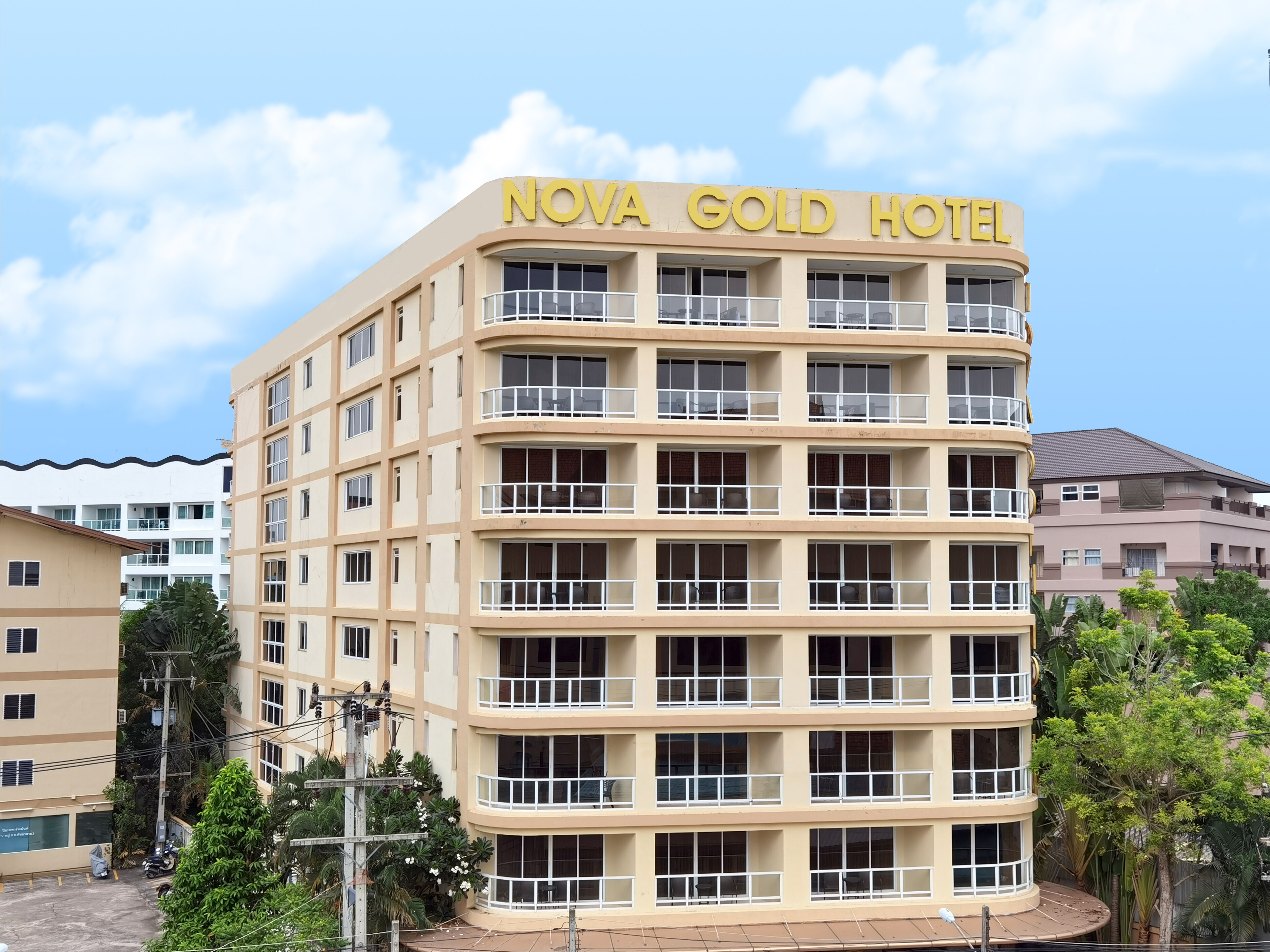 Nova Gold Hotel