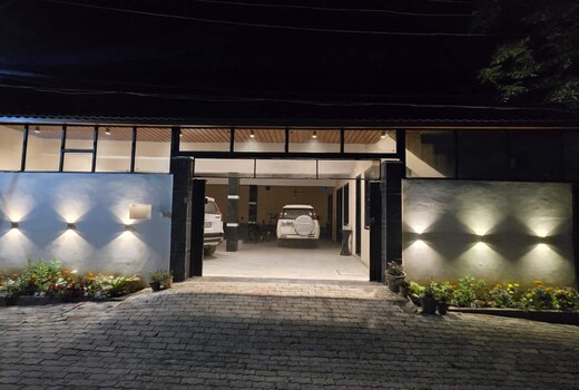 Sukhvilaz Private Indoor Pool Villa