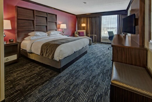 DoubleTree by Hilton Hotel Decatur Riverfront