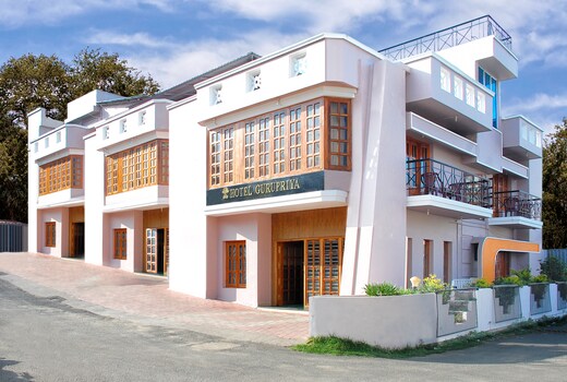 Hotel Gurupriya