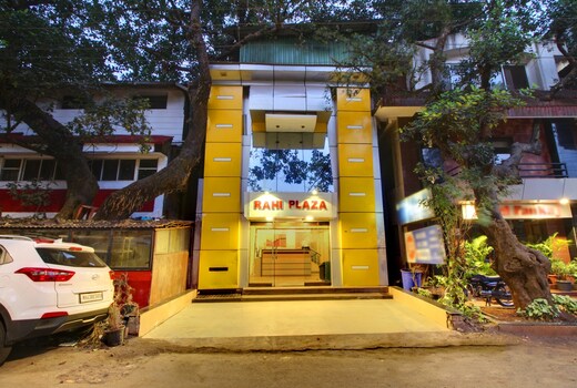 Hotel Rahi Plaza