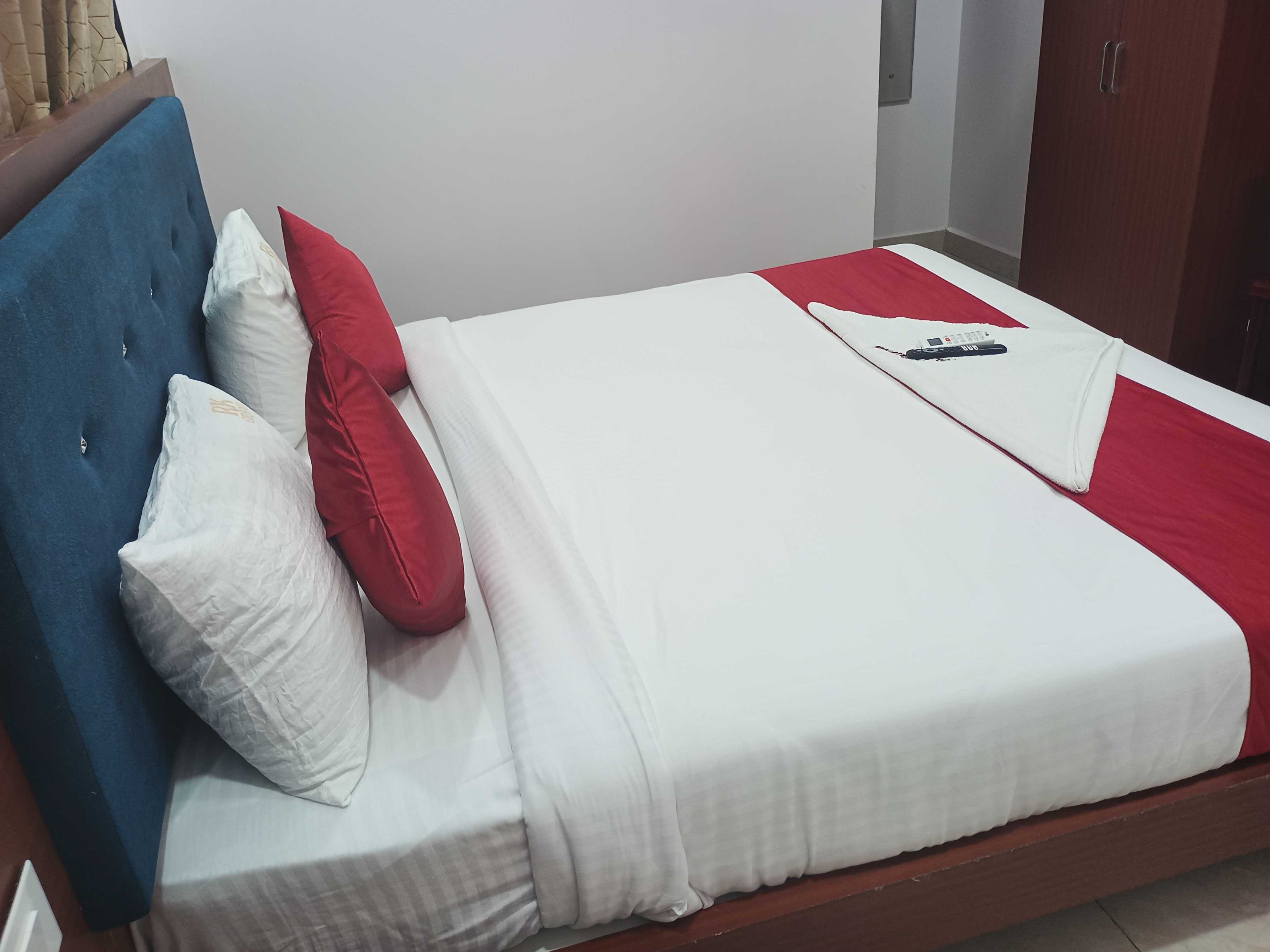 SPOT ON Hotel Maha Lakshmi