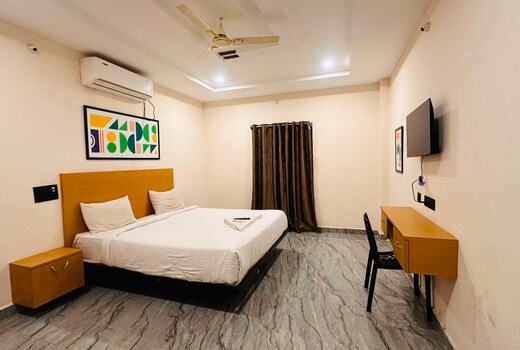 FabHotel Brij Palace