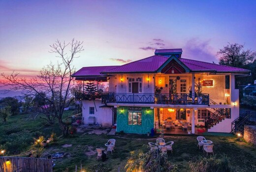 Autumn Villa