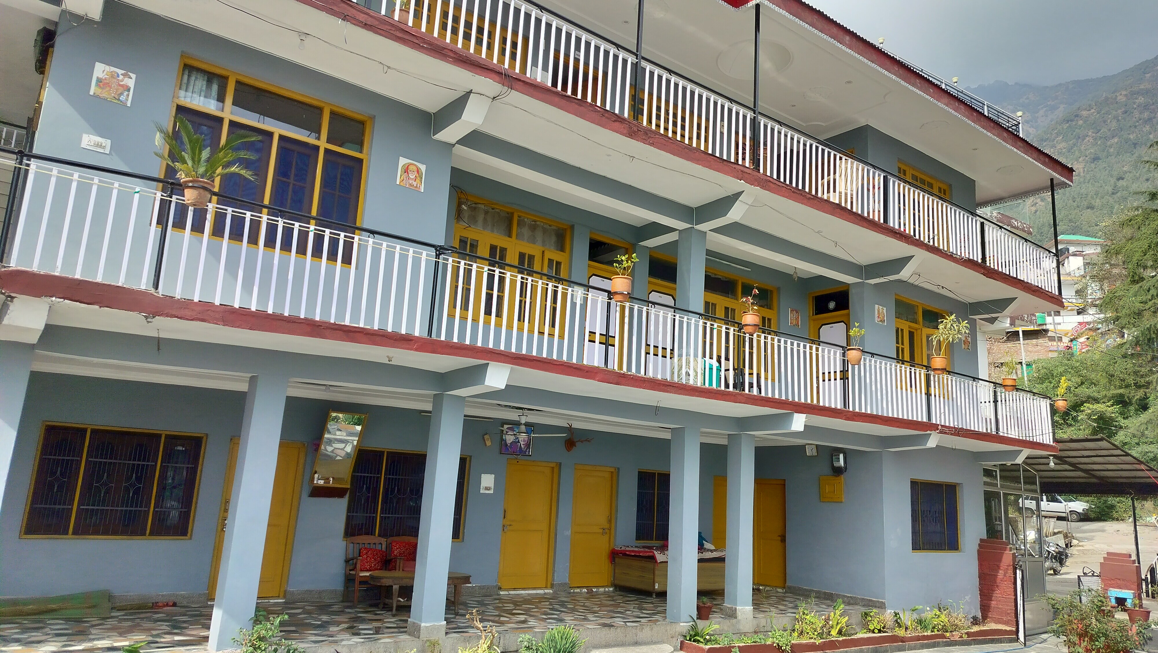 Snow line Guest House