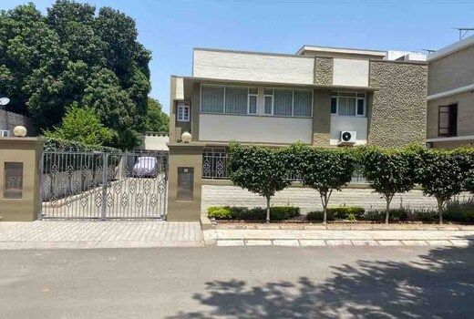 Executive floor-Home in City Beautiful