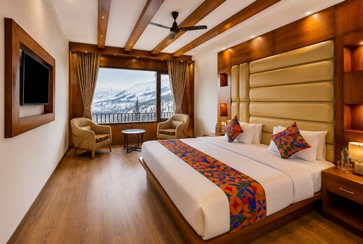 Fabhotel Clock View - Near clock tower