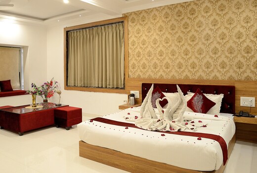 Ambay Villa | Rooms in a Luxury Stay