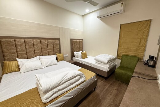 Vallabh Villas Guest House