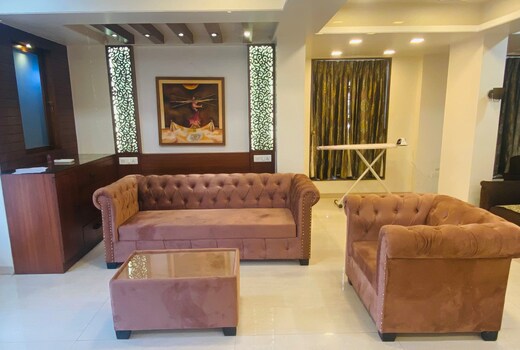 Elite Green Stay Entire 6BHK Apartment