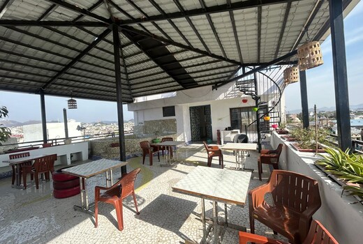 Hotel Moomal Residency
